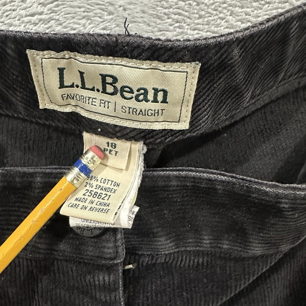 LL Bean Corduroy Pants Women's 18 x L27 Petite High Rise Favorite Fit Black - Picture 2 of 8